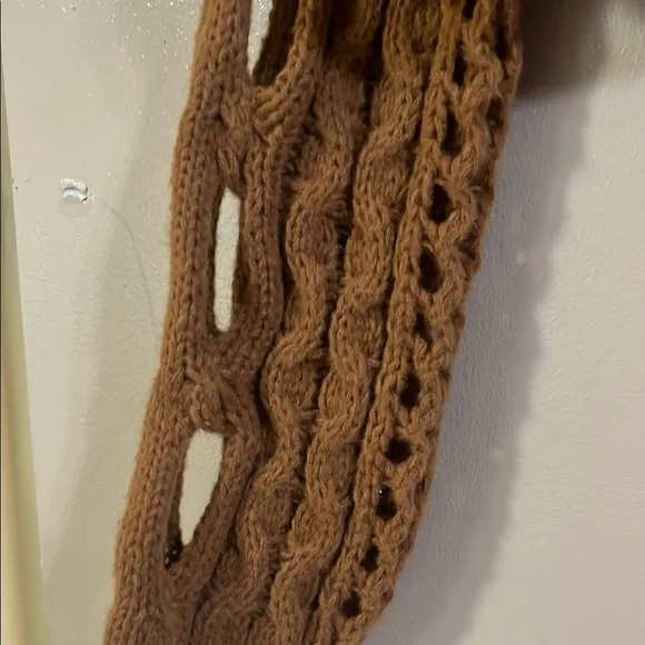 Cider Brown Cable Knit Cropped Sweater - Picture 4 of 5